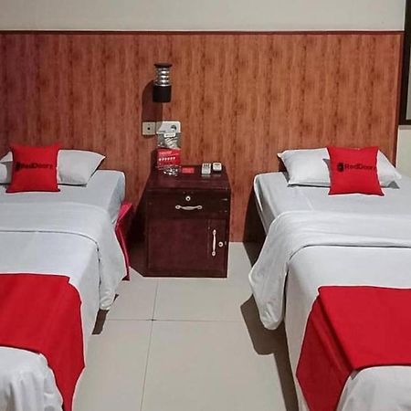 Reddoorz @ Sorong City Center エクステリア 写真